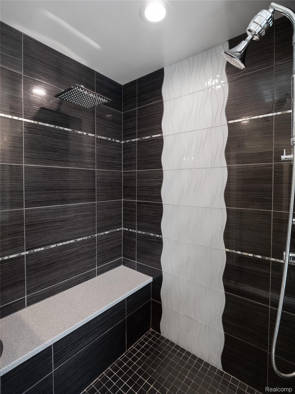 2339 Manchester Road Birmingham, MI 48009 - Photo 13 of 20 Stylish Master Shower