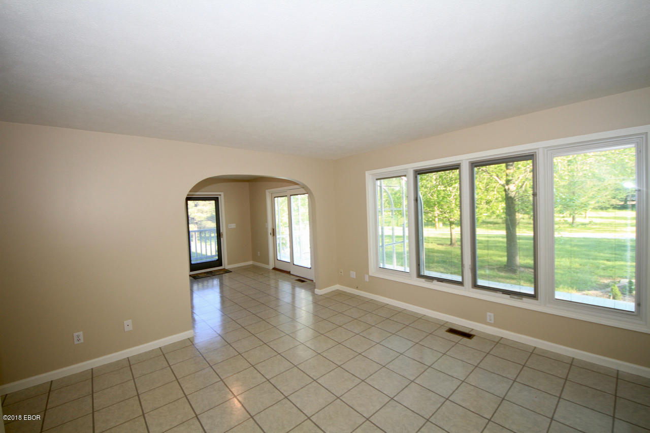 7935 Gable Road Du Quoin, IL 62832 - Photo 4 of 28