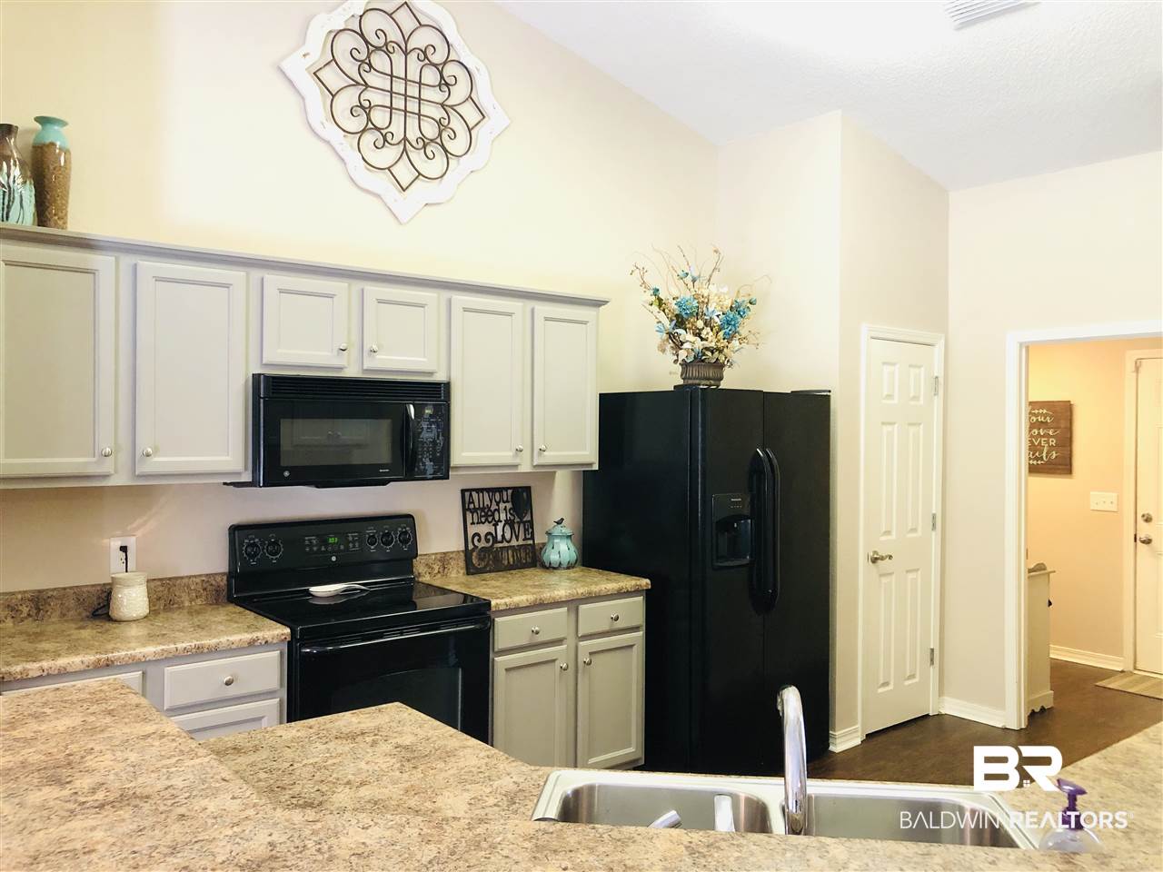 23975 Raynagua Boulevard Loxley, AL 36551 - Photo 8 of 41 Kitchen