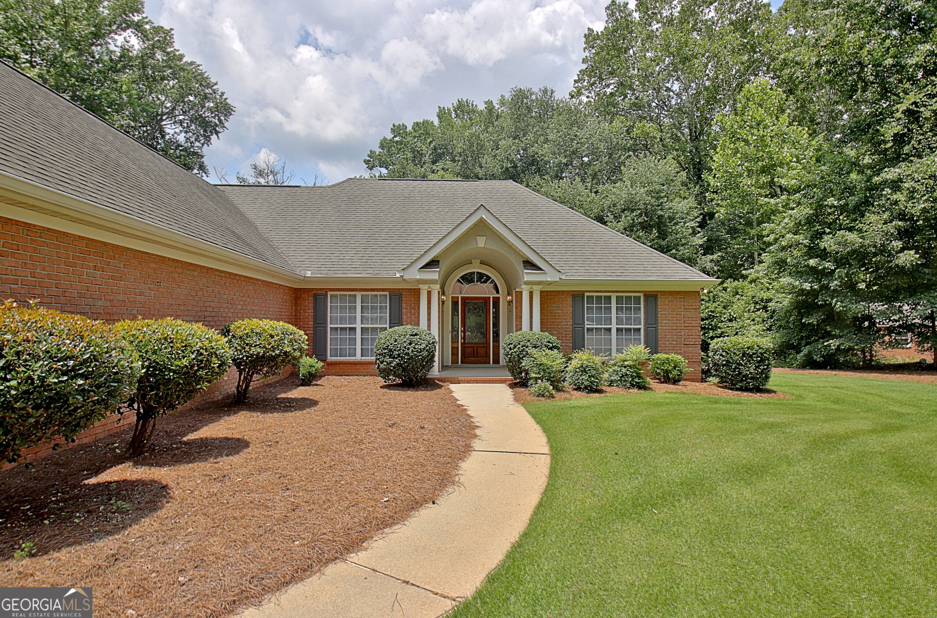 135 Pendleton Trail Tyrone, GA 30290 - Photo 2 of 74