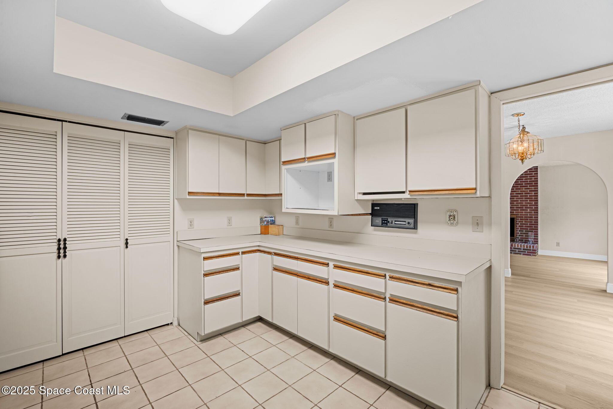 3612 Thal Road Titusville, FL 32796 - Photo 11 of 59 15-web-or-mls-SANDRA.kitchen12