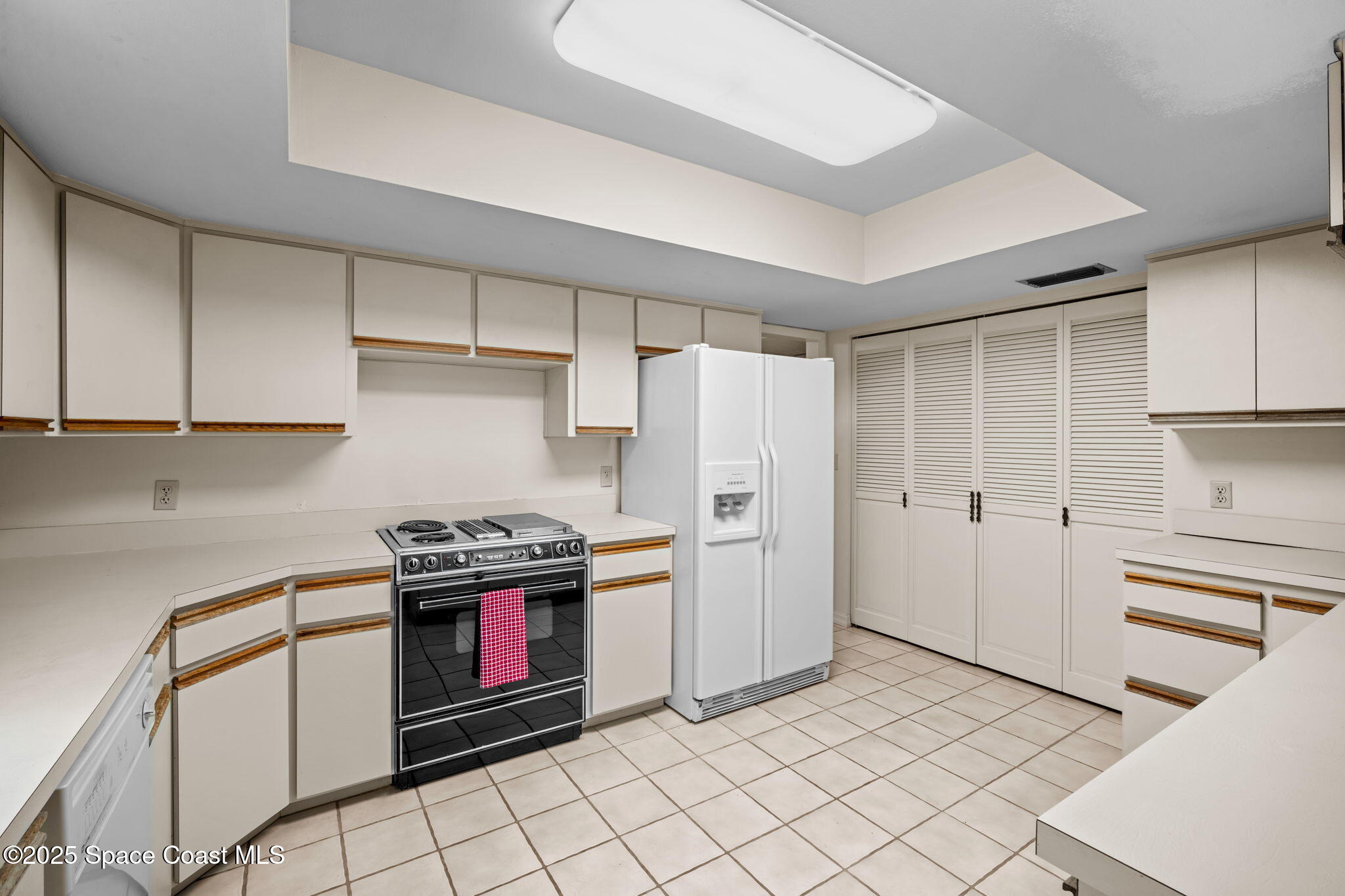 3612 Thal Road Titusville, FL 32796 - Photo 14 of 59 18-web-or-mls-SANDRA.kitchen6