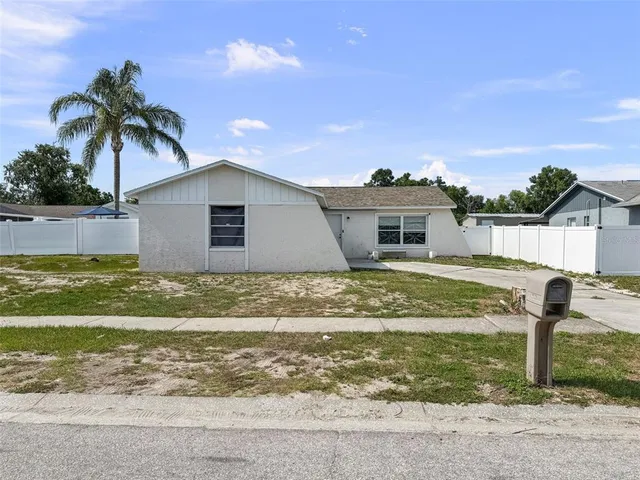 $310,000 | 1009 Sagamore Drive, Seffner, FL 33584