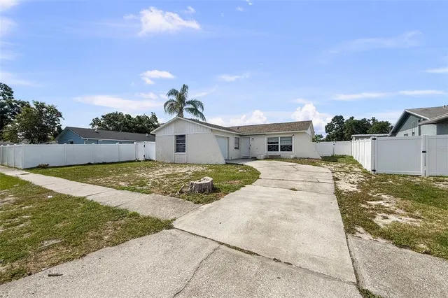 $310,000 | 1009 Sagamore Drive, Seffner, FL 33584