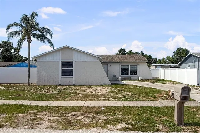 $310,000 | 1009 Sagamore Drive, Seffner, FL 33584