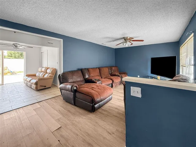 $310,000 | 1009 Sagamore Drive, Seffner, FL 33584