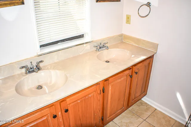 $1,800 | 18 Lisbon Way, Beaufort, SC 29907