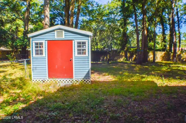$1,800 | 18 Lisbon Way, Beaufort, SC 29907