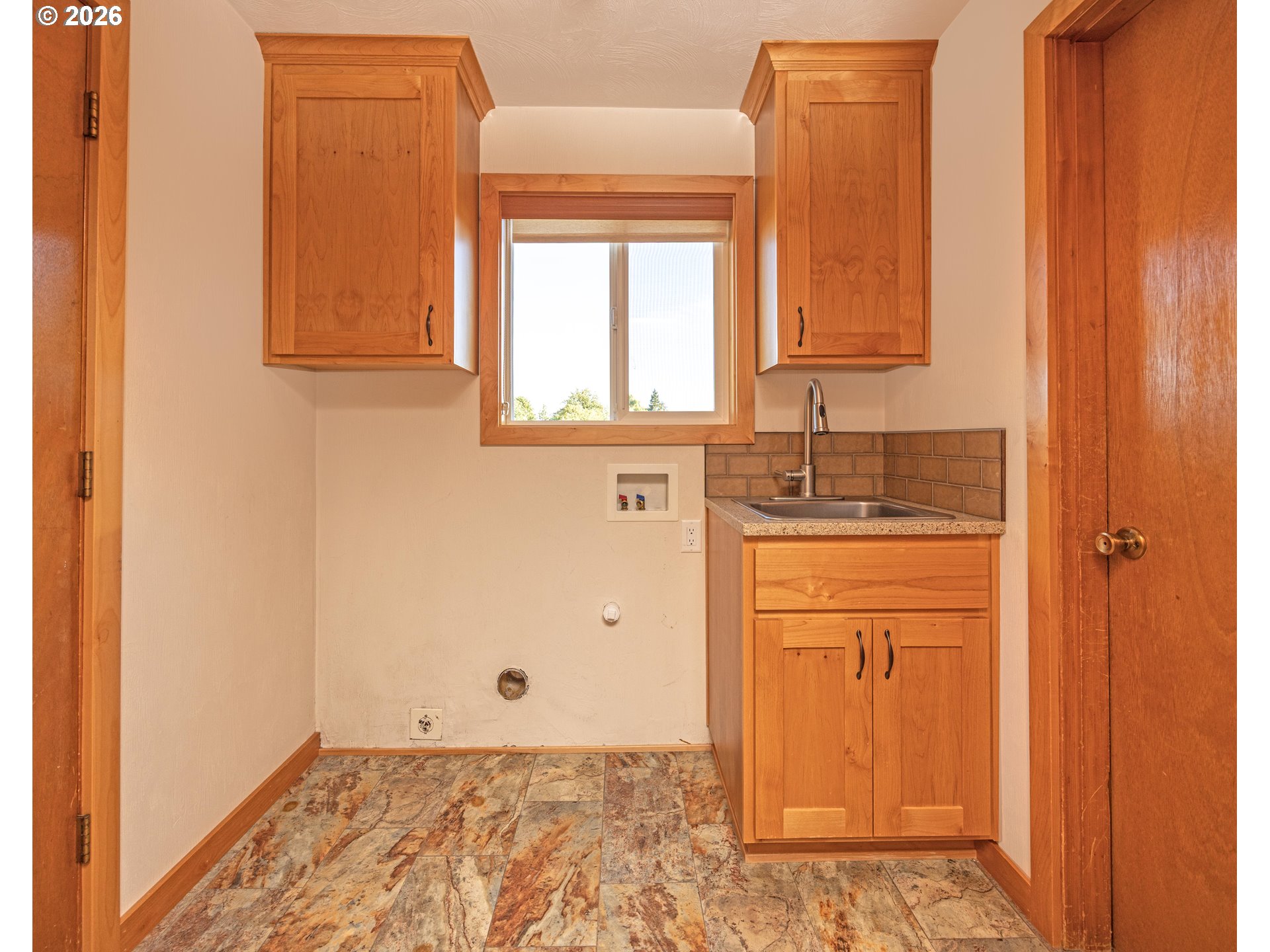91404 North Coburg Road Eugene, OR 97408 - Photo 17 of 36