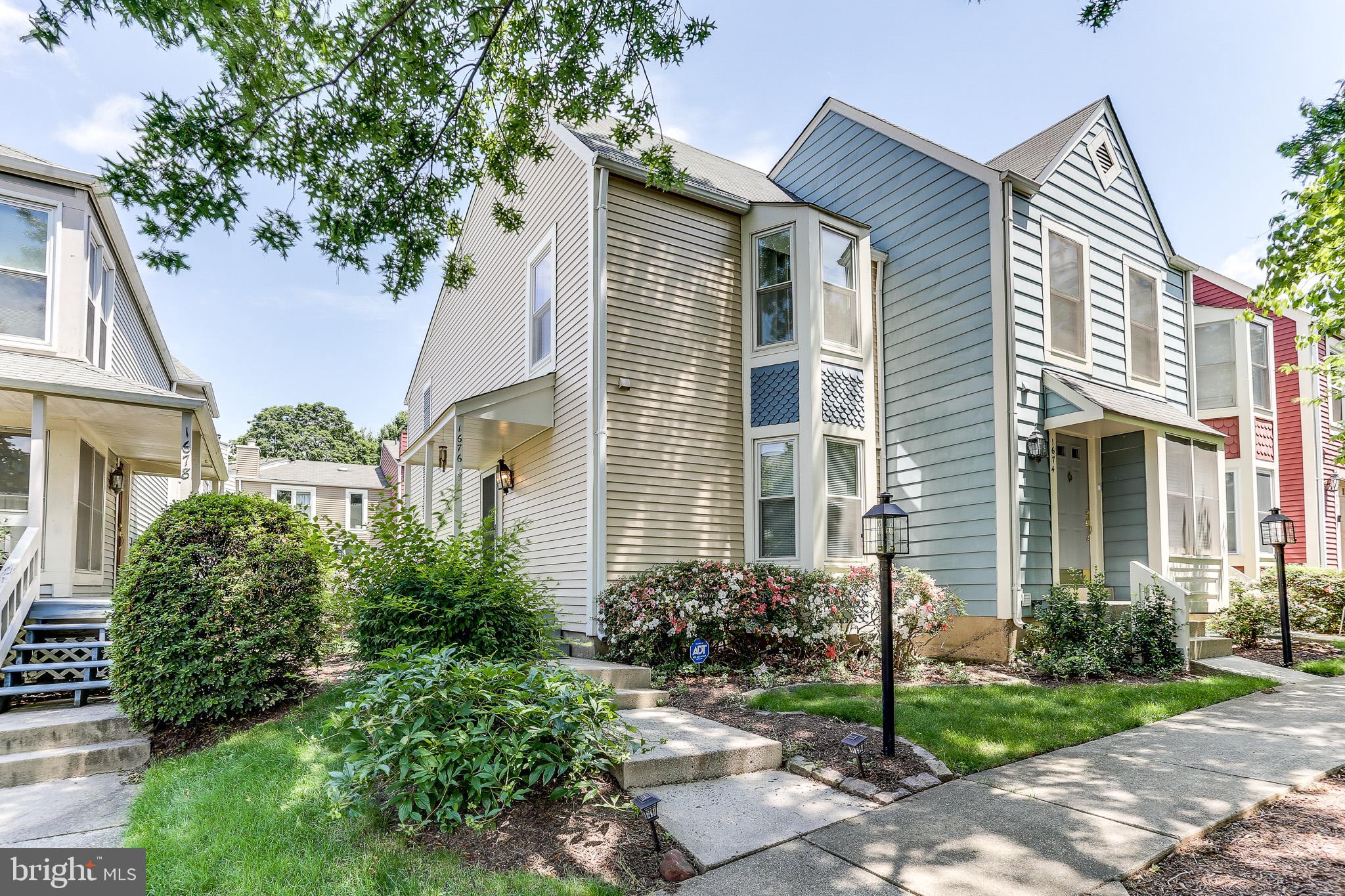 1676 Oaktree Court Reston, VA 20194 - Photo 1 of 30 Welcome Home!
