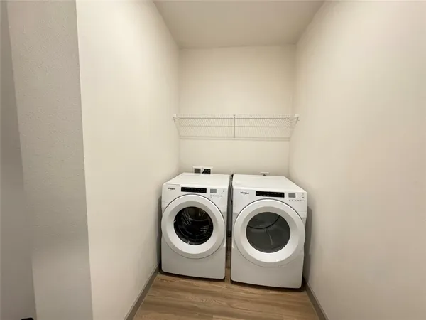 $2,430 | 11604 Stonehollow Drive, Unit B8 116, Austin, TX 78758