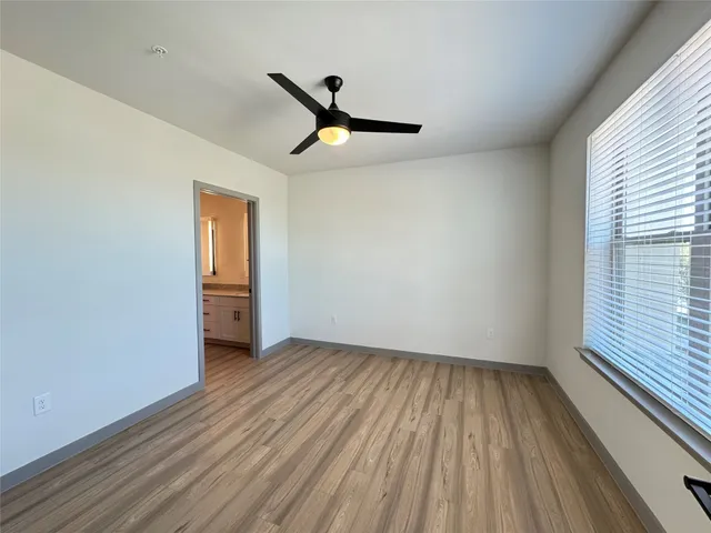 $2,430 | 11604 Stonehollow Drive, Unit B8 116, Austin, TX 78758