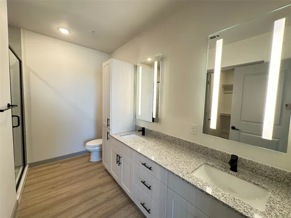 $2,430 | 11604 Stonehollow Drive, Unit B8 116, Austin, TX 78758