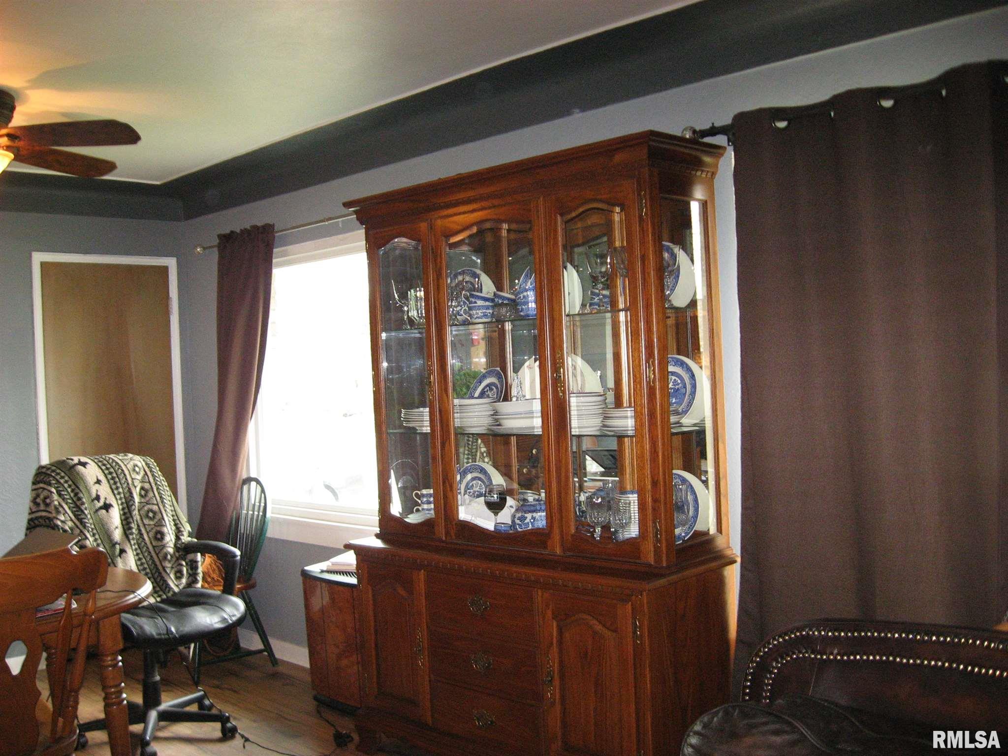 806 Sheridan Road Pekin, IL 61554 - Photo 16 of 28 Gallery Image 16