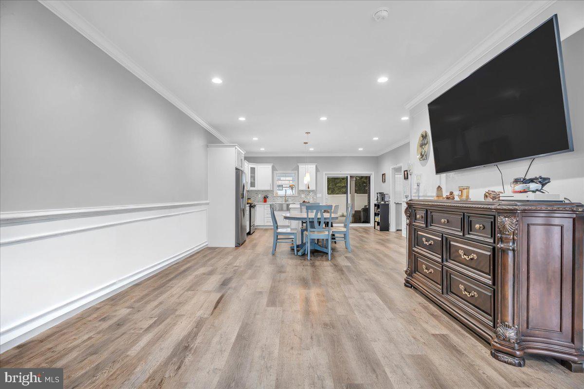 130 Kossuth Street Riverside, NJ 08075 - Photo 6 of 29 Gallery Image 6