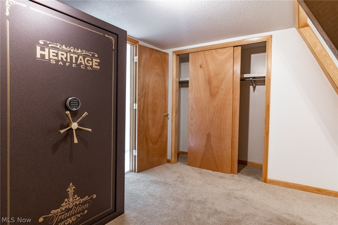 8001 Elizabeth Pike Elizabeth, WV 26143 - Photo 21 of 35