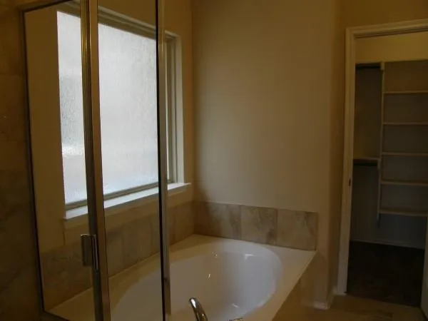 $2,800 | 200 Rocky Pine Road, McKinney, TX 75072