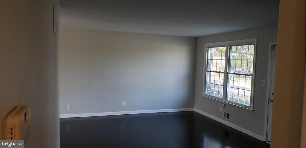 6818 Lenbern Road Baltimore, MD 21207 - Photo 11 of 32