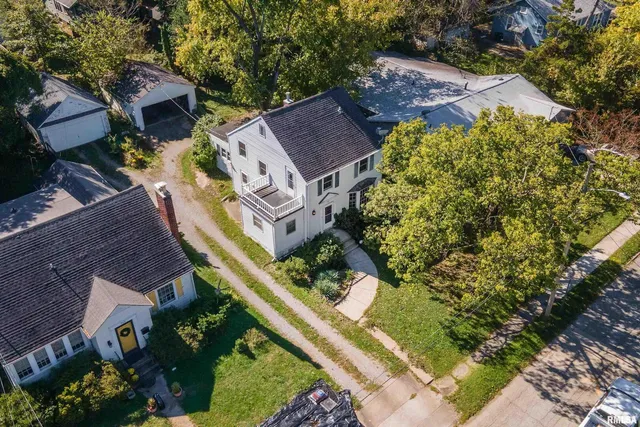 $184,900 | 711 West Elm Street, Carbondale, IL 62901