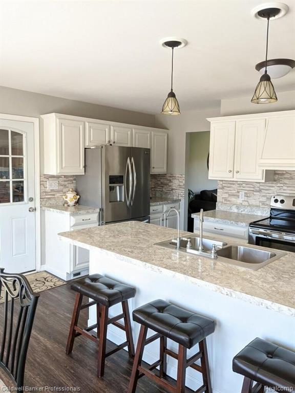 2591 Cove Road Goodells, MI 48027 - Photo 9 of 27