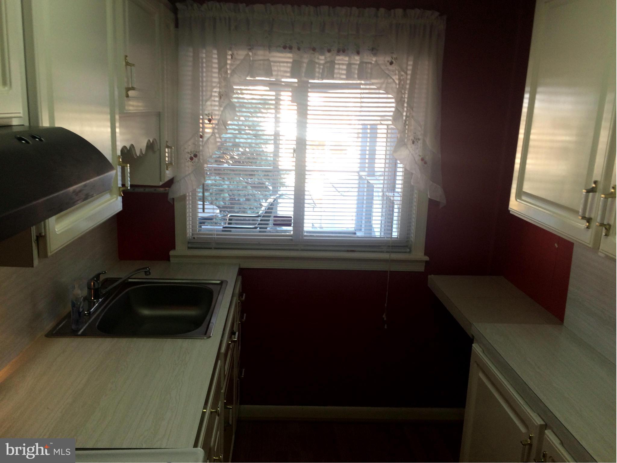 312 West Riverview Road Baltimore, MD 21225 - Photo 15 of 29 Kitchen