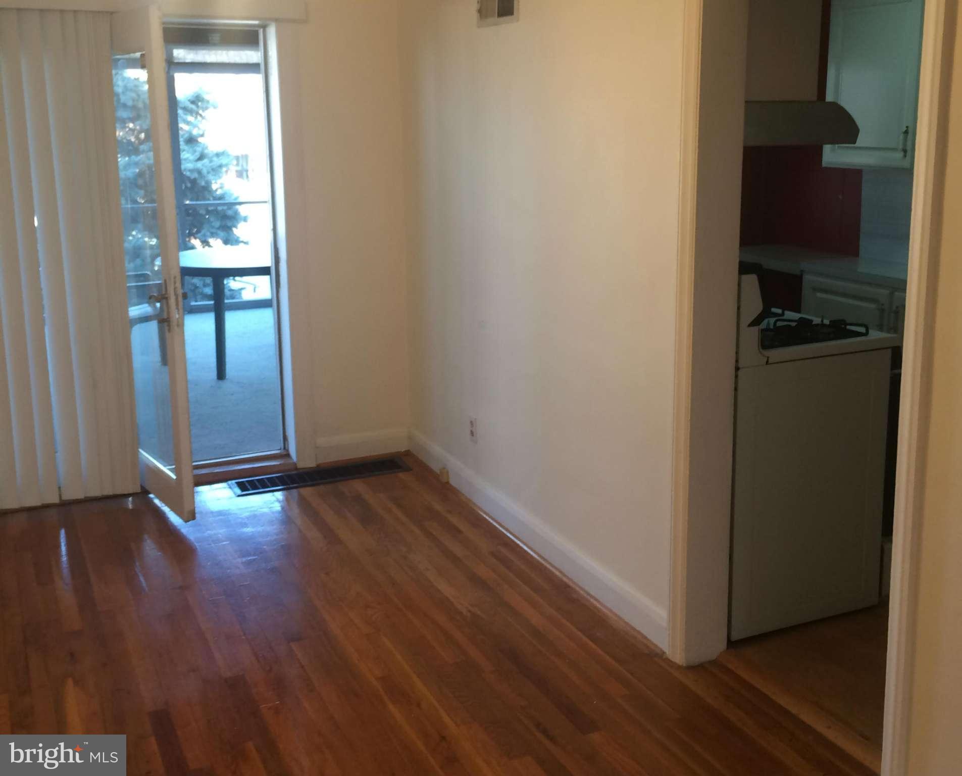 312 West Riverview Road Baltimore, MD 21225 - Photo 6 of 29 Dining Room
