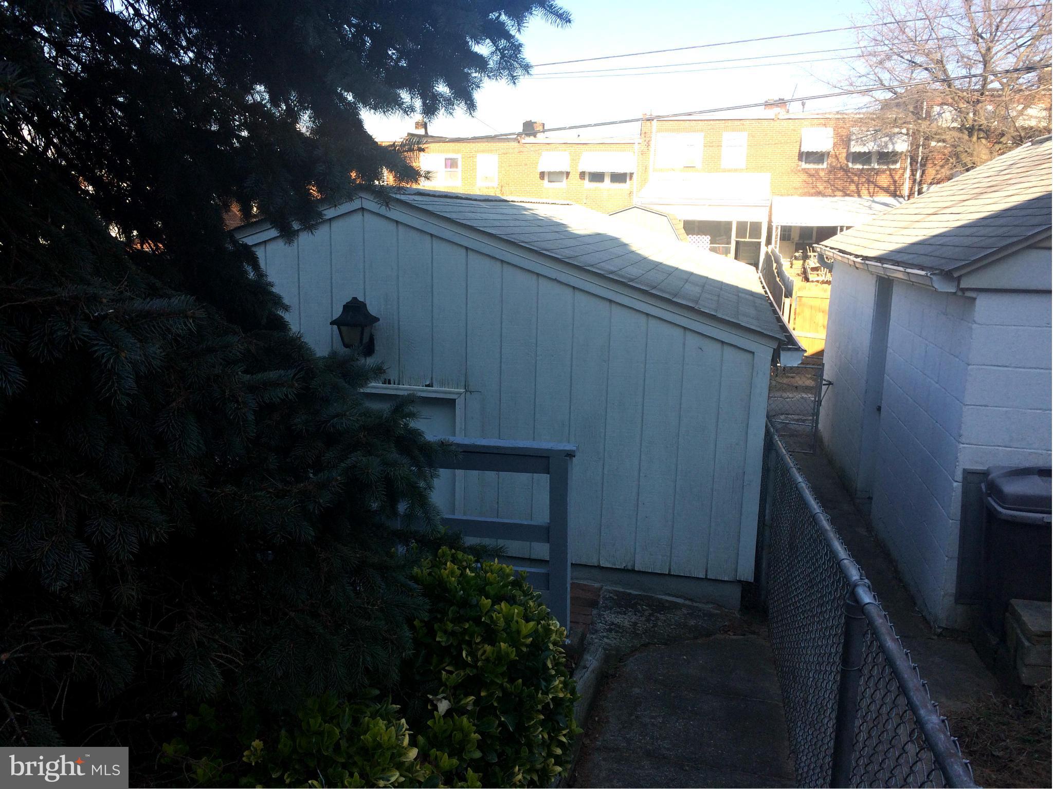 312 West Riverview Road Baltimore, MD 21225 - Photo 10 of 29 Exterior (Rear)