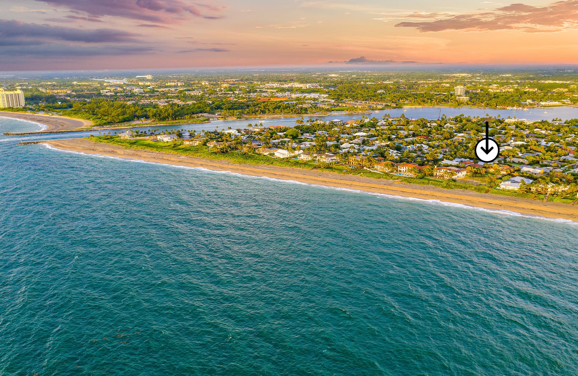 12 Ocean Drive Jupiter Inlet Colony, FL 33469 - Photo 2 of 19 a view of an ocean and city