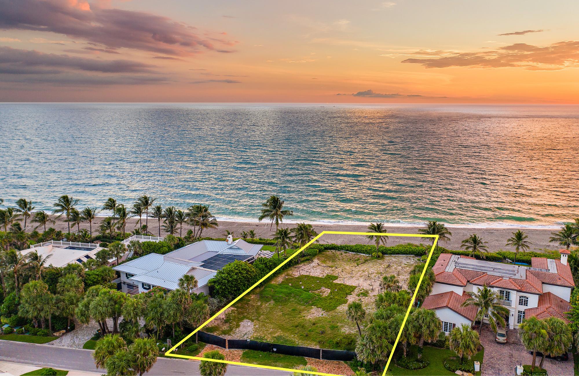 12 Ocean Drive Jupiter Inlet Colony, FL 33469 - Photo 17 of 19 a view of a city