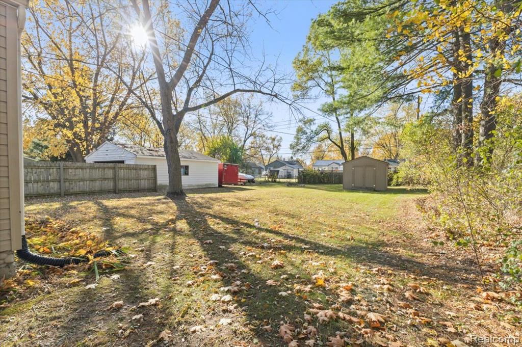 5051 Sashabaw Road Clarkston, MI 48346 - Photo 25 of 31