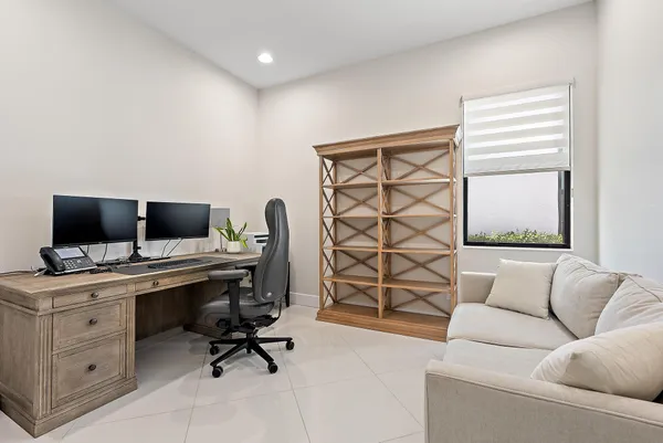 $14,000 | 13633 Artisan Circle, Palm Beach Gardens, FL 33418