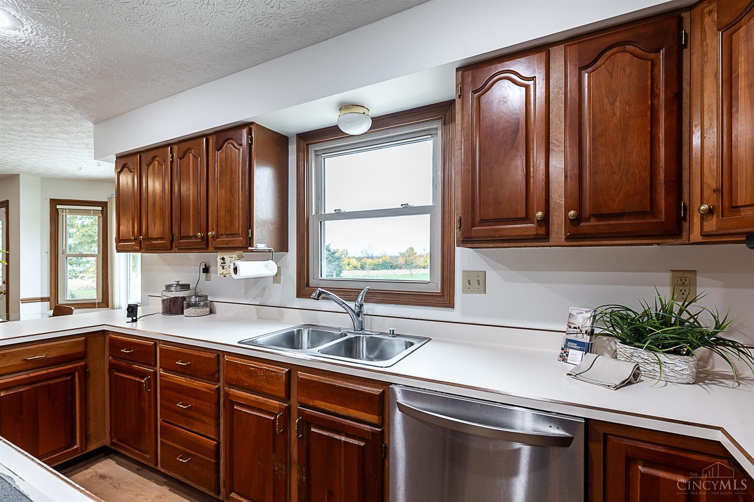 2933 Nichols Road Hamilton, OH 45013 - Photo 15 of 44