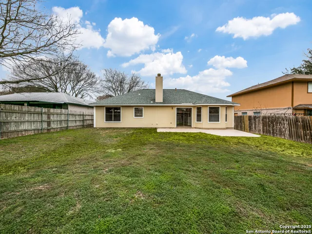 $1,865 | 9218 Shadow Crest Drive, Converse, TX 78109