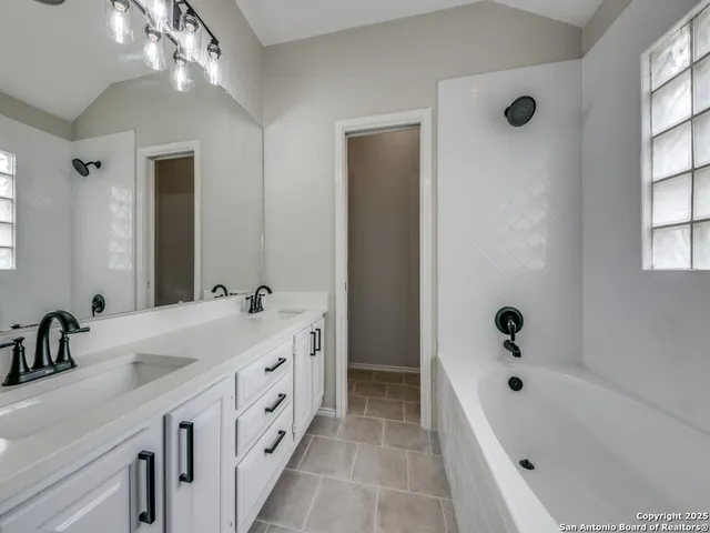 $1,865 | 9218 Shadow Crest Drive, Converse, TX 78109