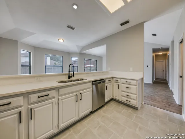 $1,865 | 9218 Shadow Crest Drive, Converse, TX 78109