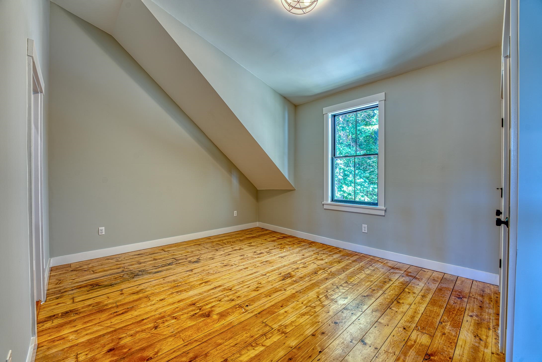 1002 Highway 3, Unit 3 EAST Holderness, NH 03245 - Photo 17 of 28