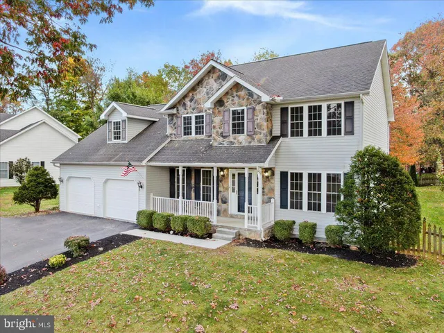 $409,900 | 423 Bradley Lane, Shippensburg, PA 17257