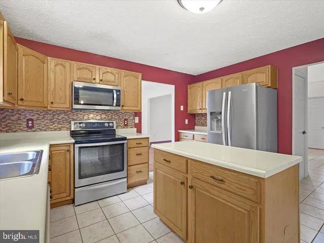 $409,900 | 423 Bradley Lane, Shippensburg, PA 17257