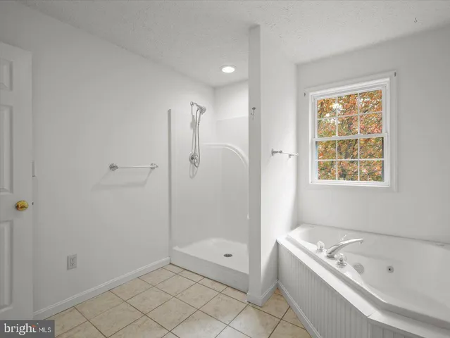 $409,900 | 423 Bradley Lane, Shippensburg, PA 17257