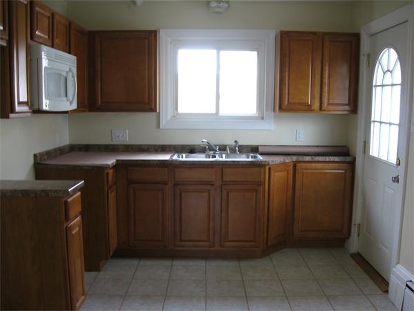 491 Jackson Street Fall River, MA 02721 - Photo 3 of 18