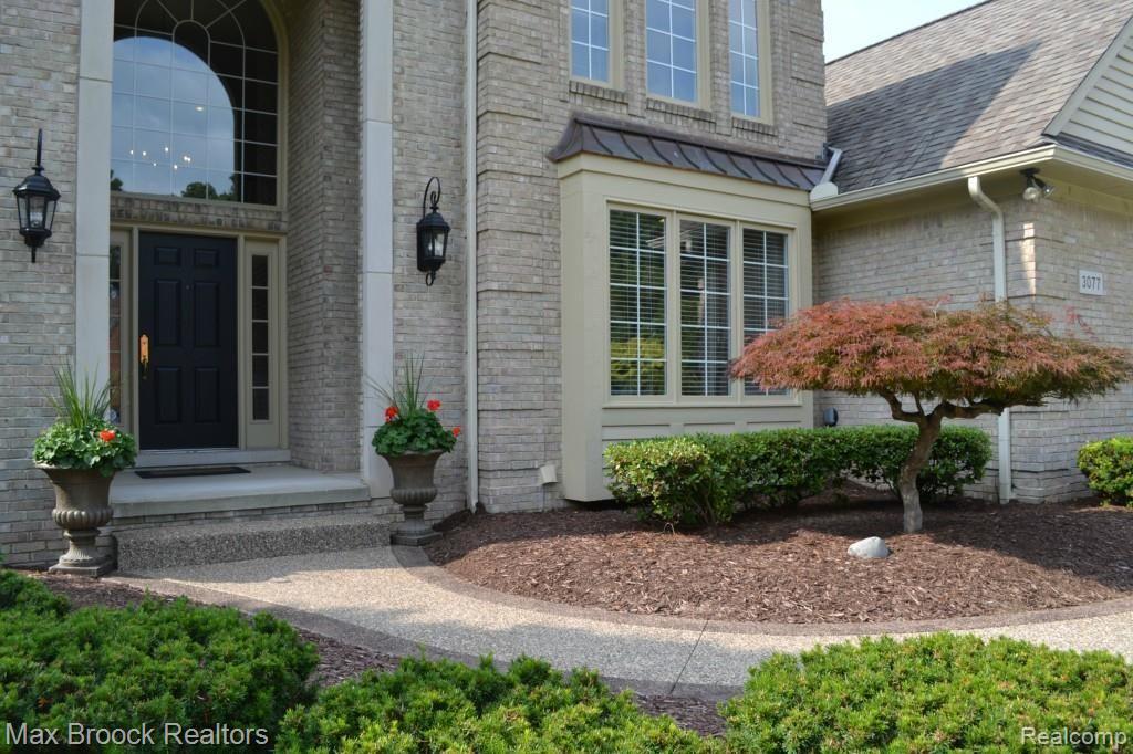 3077 Mapleridge Court Rochester Hills, MI 48309 - Photo 5 of 49