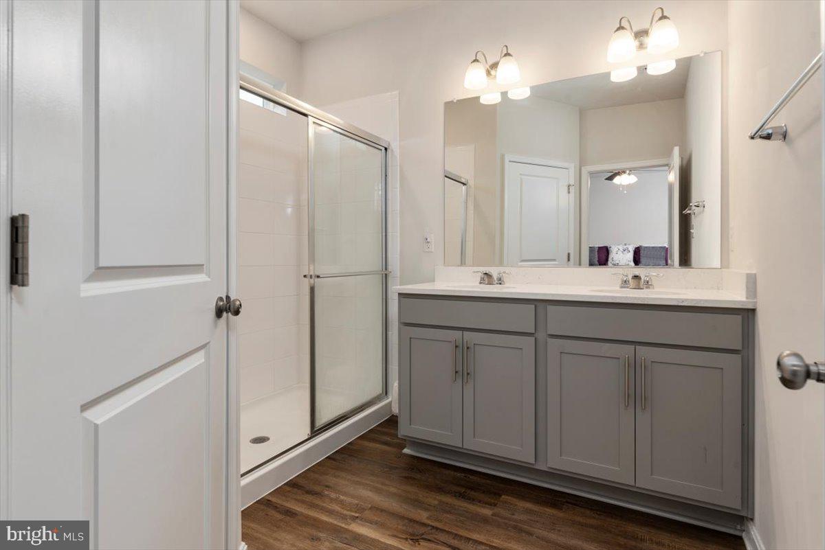 7975 Patterson Way Hanover, MD 21076 - Photo 13 of 34 Owner's Bathroom