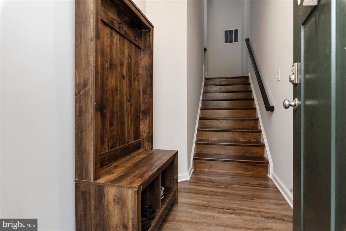 7975 Patterson Way Hanover, MD 21076 - Photo 28 of 34 Entry Foyer
