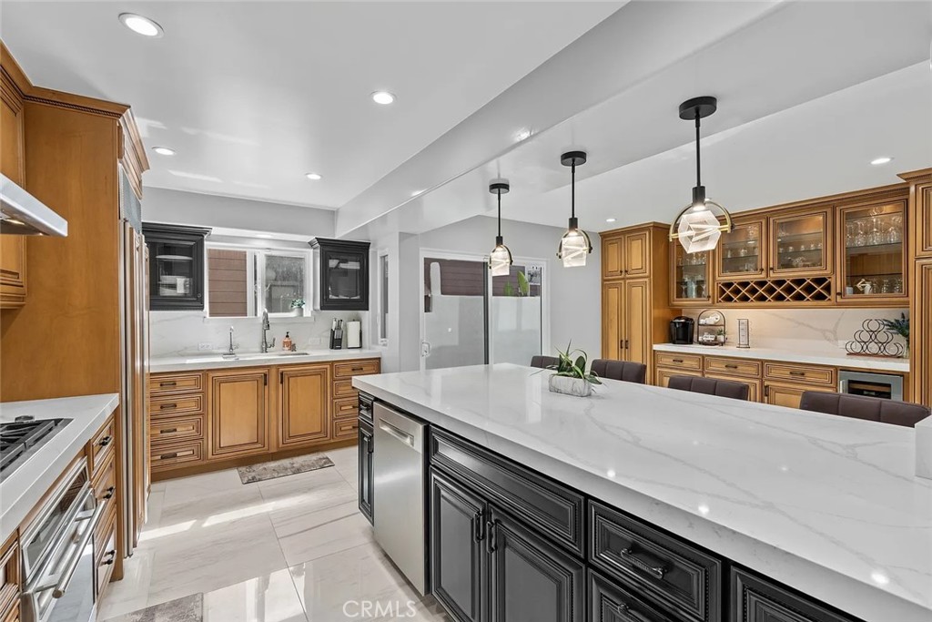 16742 Intrepid Lane Huntington Beach, CA 92649 - Photo 13 of 48