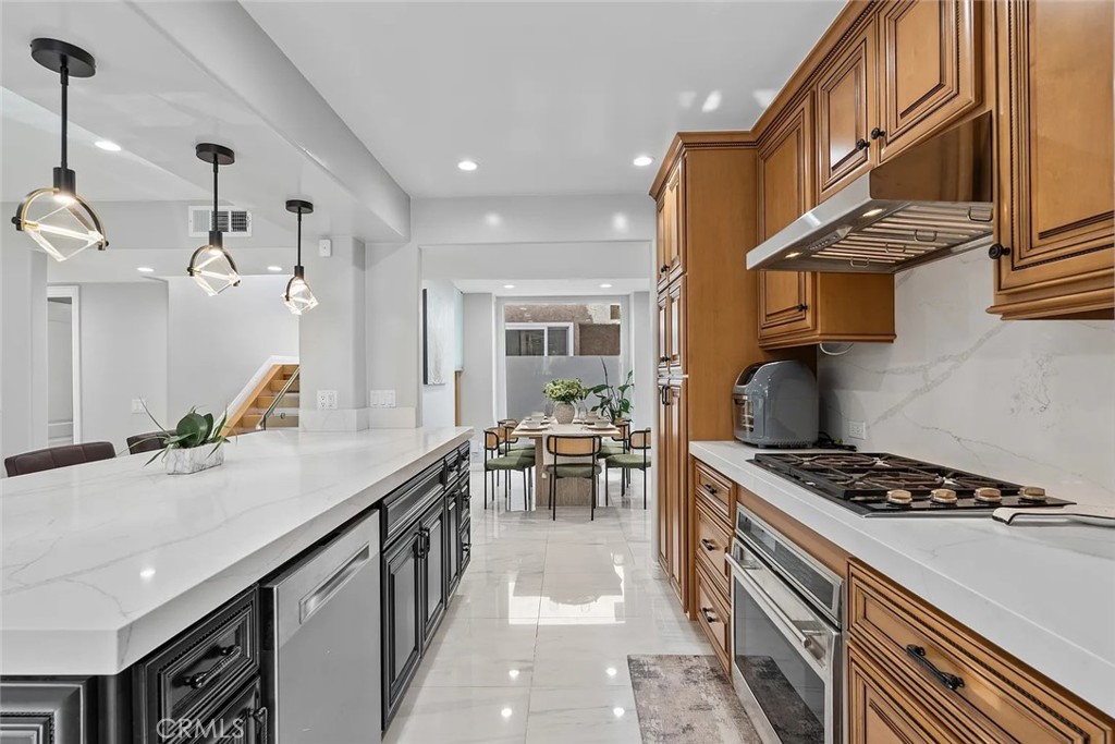 16742 Intrepid Lane Huntington Beach, CA 92649 - Photo 15 of 48