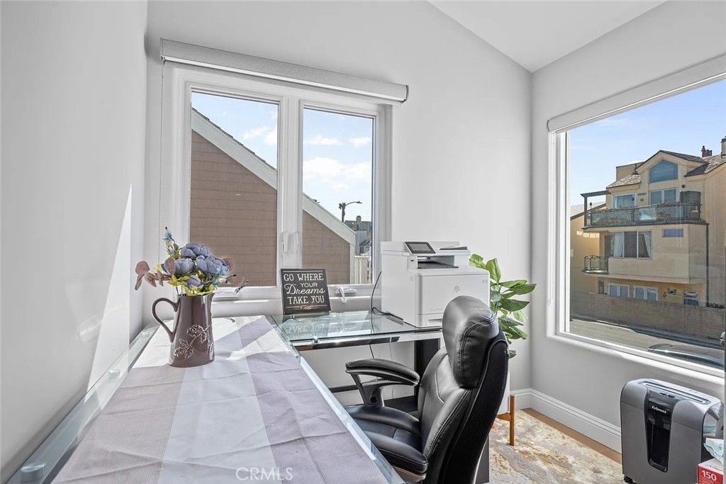 16742 Intrepid Lane Huntington Beach, CA 92649 - Photo 28 of 48