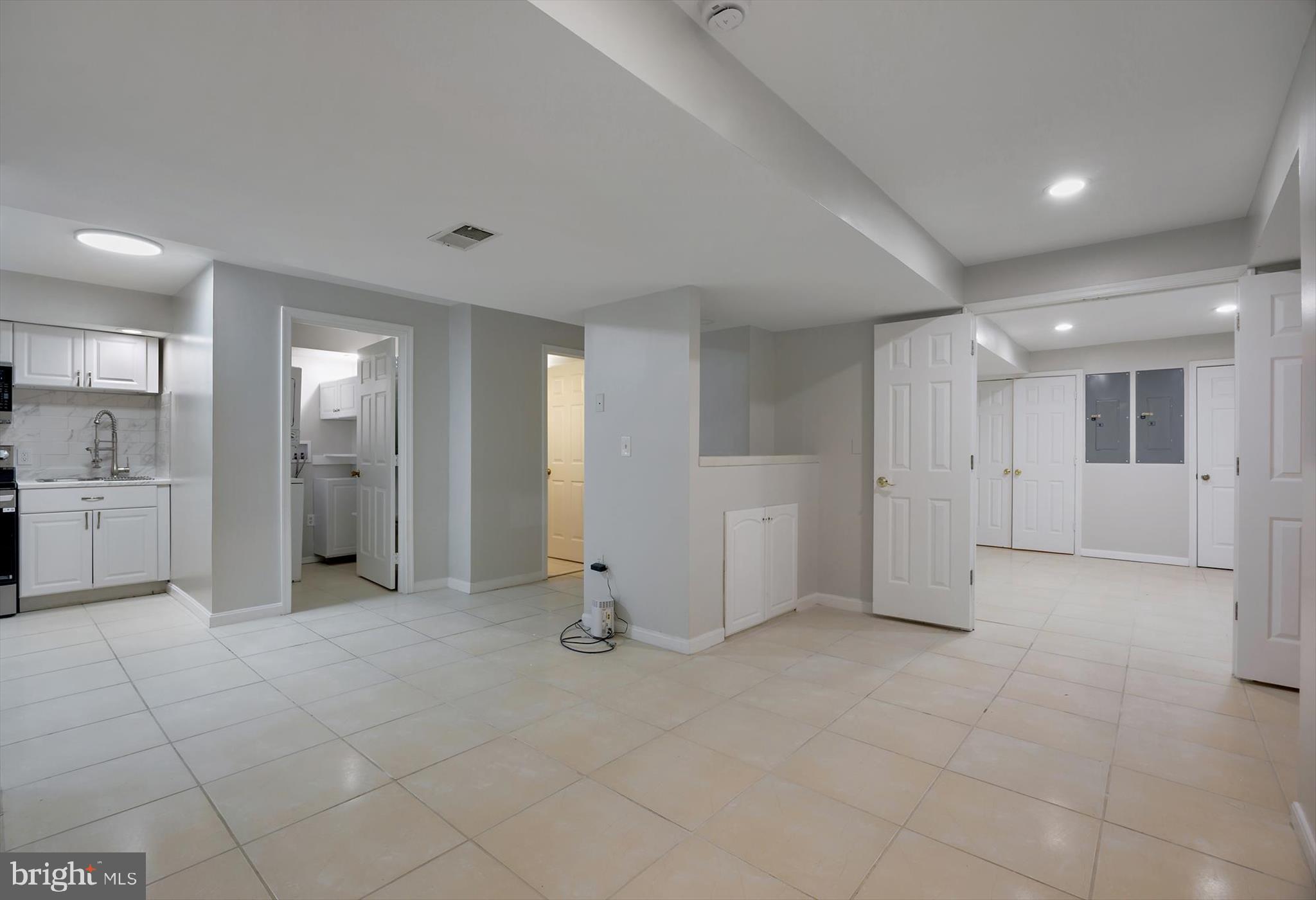 16729 Queen Anne Road Upper Marlboro, MD 20774 - Photo 19 of 29 a view of an empty room