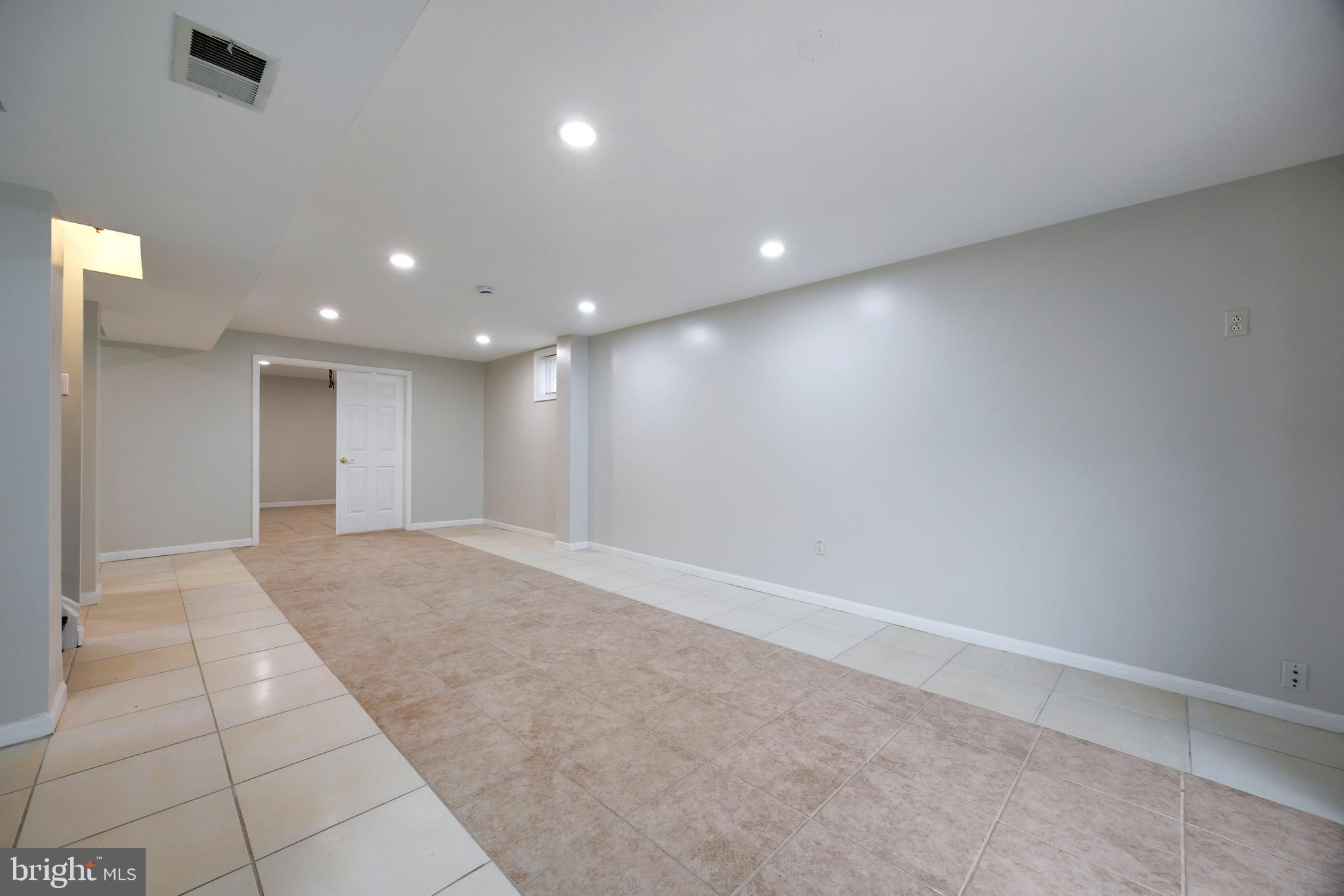 16729 Queen Anne Road Upper Marlboro, MD 20774 - Photo 6 of 29 a view of an empty room