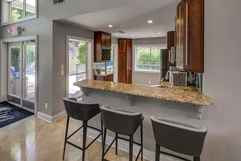 $215,900 | 2509 River Green Drive Northwest, Unit 2509, Atlanta, GA 30327