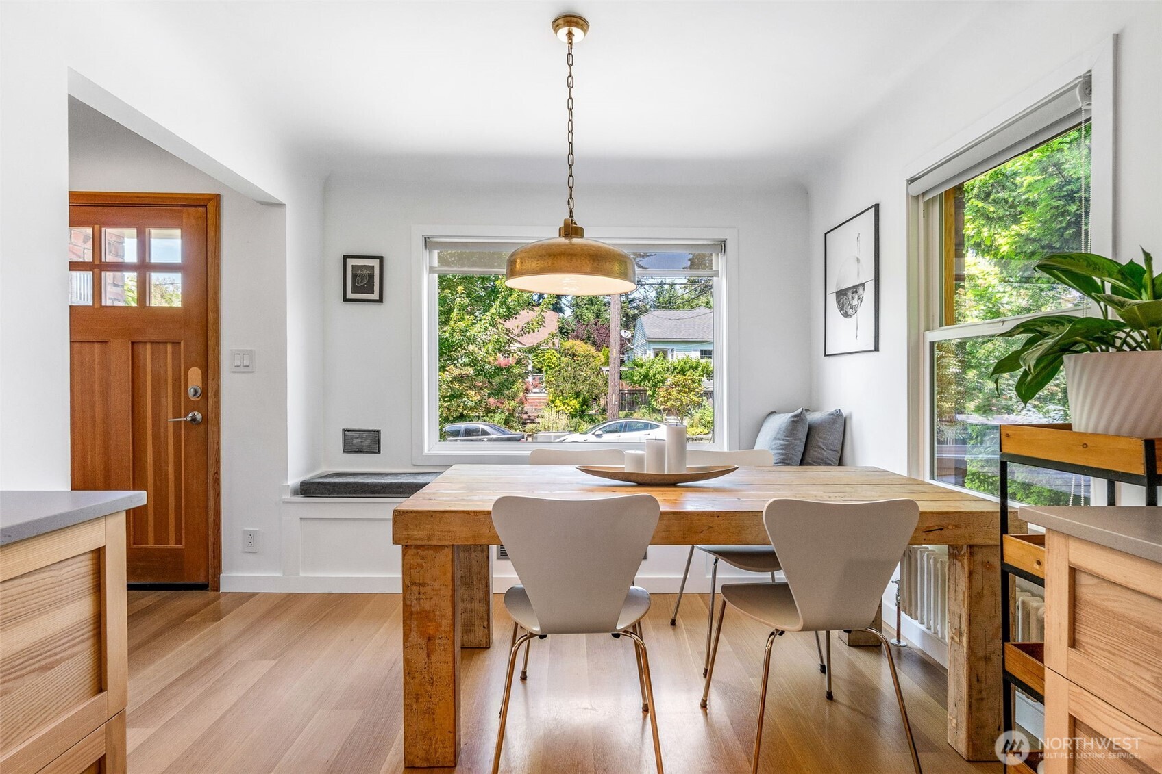 1705 North 82nd Street Seattle, WA 98103 - Photo 5 of 33